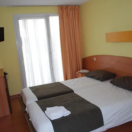 Logis L'estredelle Hotel Pont-du-Château