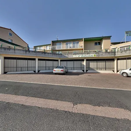 Logis L'estredelle Hotel 2*